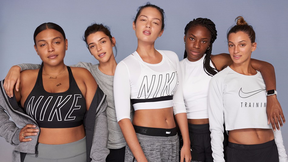nike womans clothes