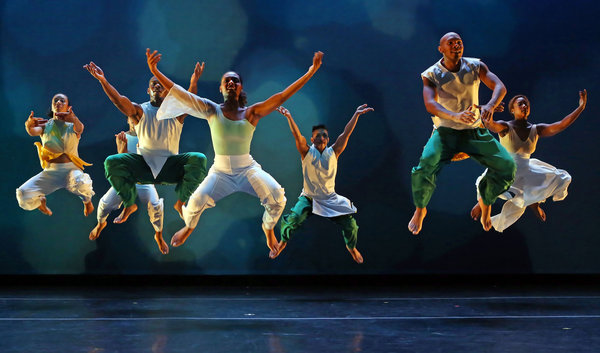 ronald dancers 2